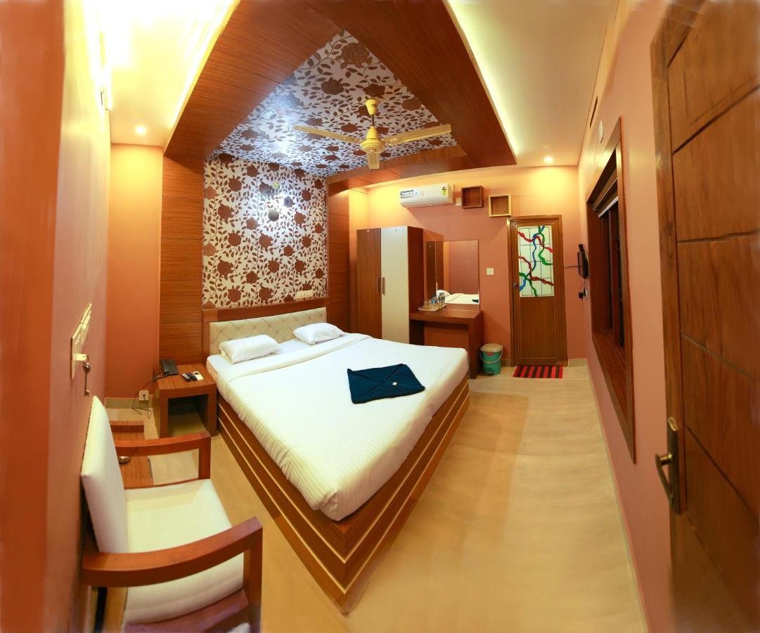 Gateway Airport Hotel Каннур Экстерьер фото