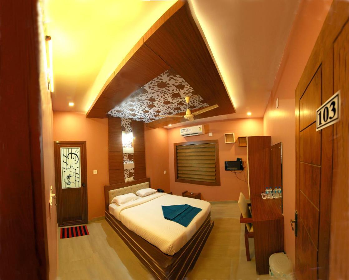 Gateway Airport Hotel Каннур Экстерьер фото