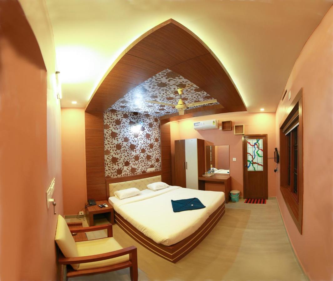 Gateway Airport Hotel Каннур Экстерьер фото